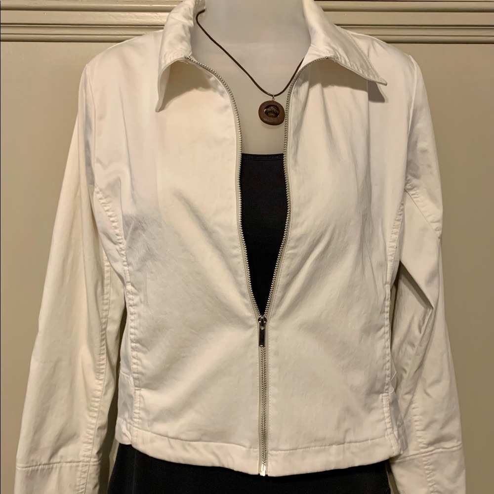 Nike FITDRY White jacket Sz ~> Small